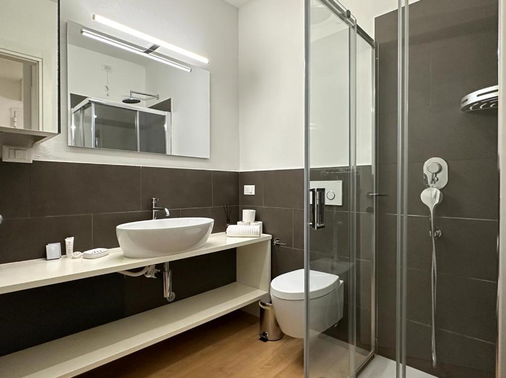 Luxury Battisti *